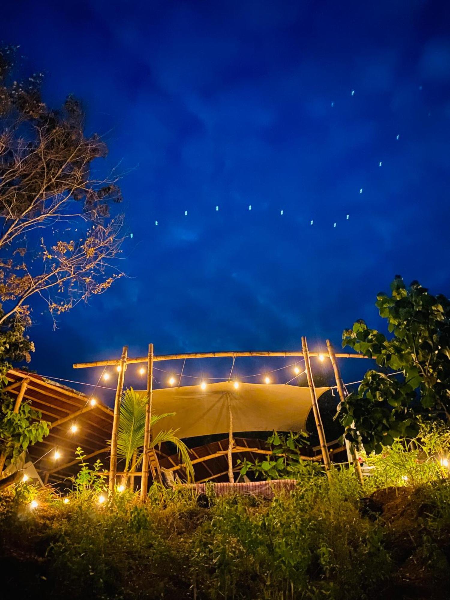 Bajo Estrellas Eco Glamping Campo de lujo *